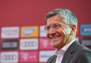 海纳：不排除继续担任主席 拜仁永远在变革否则不会有125年的成功