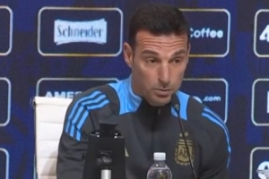 斯卡洛尼：梅西是否在场球队都能保持水准 我们已经摆脱这种依赖