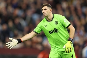 赫斯基：大马丁是维拉队魂，他的价值是帮球队多拿10分甚至更多