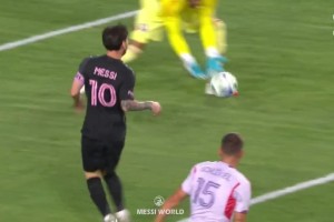 可惜❗️梅西这球没打进 自己都表示遗憾