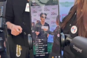 王鹤棣今日谈偶像詹姆斯：希望他职业生涯再长一点，再打得久一点