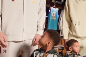 小字母：爸！垫他！让他吓我