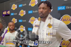 电风扇：现在对手最强防守人会去防东契奇，这样老詹&小里会有更多机会