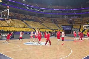 杨毅：交易东契奇独行侠到底输没输，这个需要时间来判断