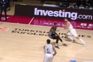 FIBA配合满分、默契满分、扣篮终结满分的一球！