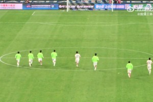 奉献绝平助攻的李磊依然参与赛后加练，一天后还要去国家队备战