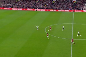 从查尔顿到阿玛德：曼联的红色血液里，永远流淌着绝杀基因