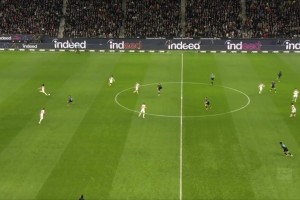 【集锦】德甲-药厂4人破门 勒沃库森4-1法兰克福距榜首8分