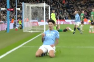 曼城2-1反超比分！福登角球送助攻科-奥赖利头球破门双响！