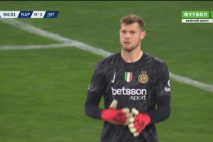 门将立功！麦克托米奈禁区内劲射！何赛普-马丁内斯神勇扑出！