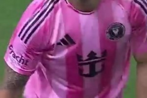 谁说我不能跑了！38岁苏亚雷斯在美职联过人如履平地