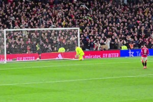 大老师现场实拍曼联被淘汰全过程，看的血压越来越高