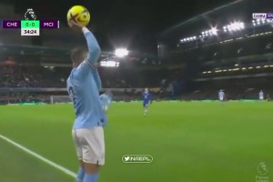 看一次笑一次！B席：沃克！你是不是想砸死我？