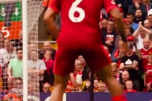 一发入魂！论足球场上一脚传球的威力！