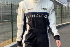 风韵犹存！退钱姐这颜值真不错~这身材谁能不爱呢