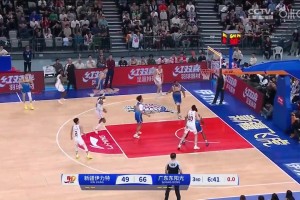 六冠王主帅！球迷：目前来说，他才是巴萨的最佳引援！