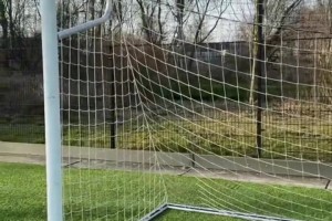 国外球迷模仿巴尔韦德，最后一幕飞铲莫拉塔简直太经典了☺