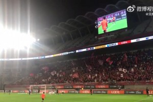 塞鸟是第一位拥有J联赛应援歌的归化国足球员