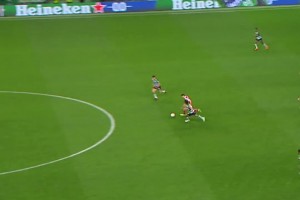 什么水平❓️国外网友：马丁内利这球打进，将成为最伟大边锋之一