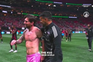 梅西这小肌肉和中分头体脂率还保持的很低呢