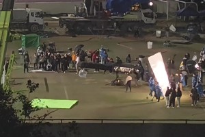 偶遇周星驰在拍新电影《少林女足》！听说拍了一个通宵...