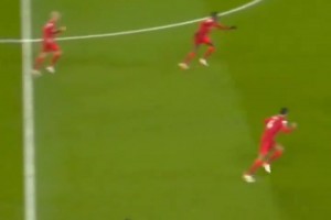 武磊社媒发布：足球运动员的康复训练「无球版」，难熬