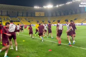罗哥主场！国足在利雅得胜利主场训练