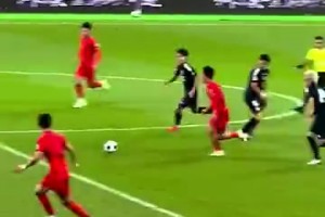 这反击世界级？现场前排视角看国足14秒反击攻破日本大门！