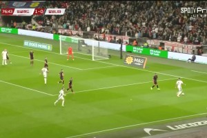 顶级射术！赖斯送传中凯恩停球打远角死角破门！英格兰再下一城！