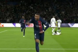 40岁还能倒钩？不吹不黑，你40岁时，还能做出这个动作吗？