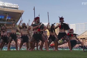 搞怪又夸张！！世预赛大洋区决赛的毛利战舞！！