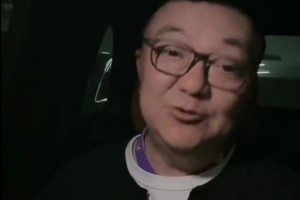 董路：伊万下 安东尼奥上，把安东尼奥扶正打最后两场