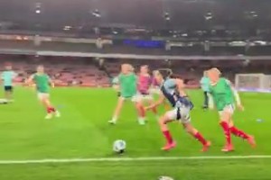 技术是真好！阿森纳女足赛前这波抢圈热身太流畅了