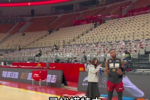 大暖男！帕雷德斯对梅西的爱怕不是比德保罗还多