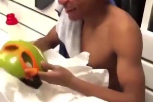 好像我才是那个礼物？姆巴佩：到底是谁过生日？